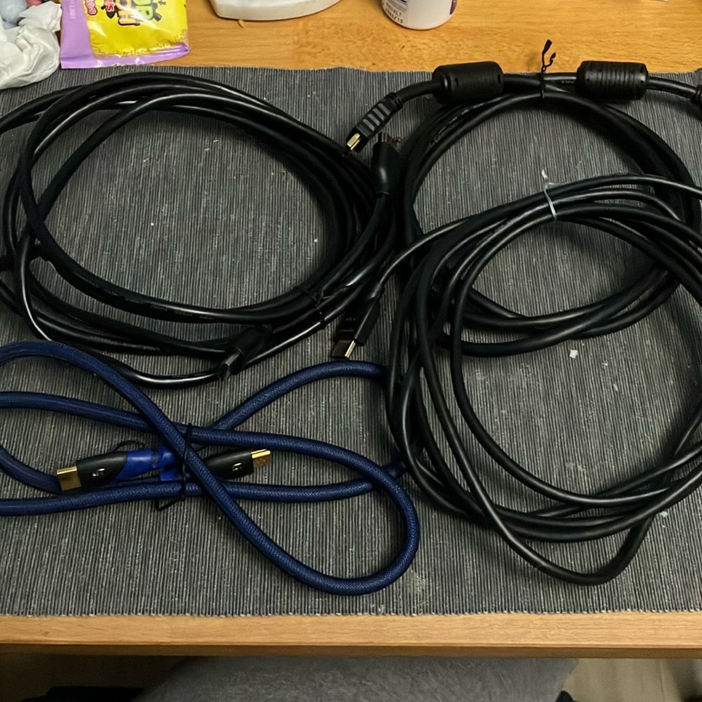 Set of 4 HDMI to HDMI Cords